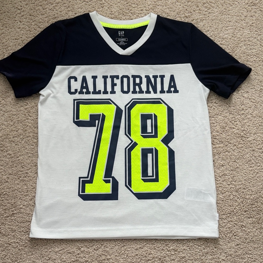 GAP White, Navy & Neon Yellow 'California 78' V‑Neck Tee
